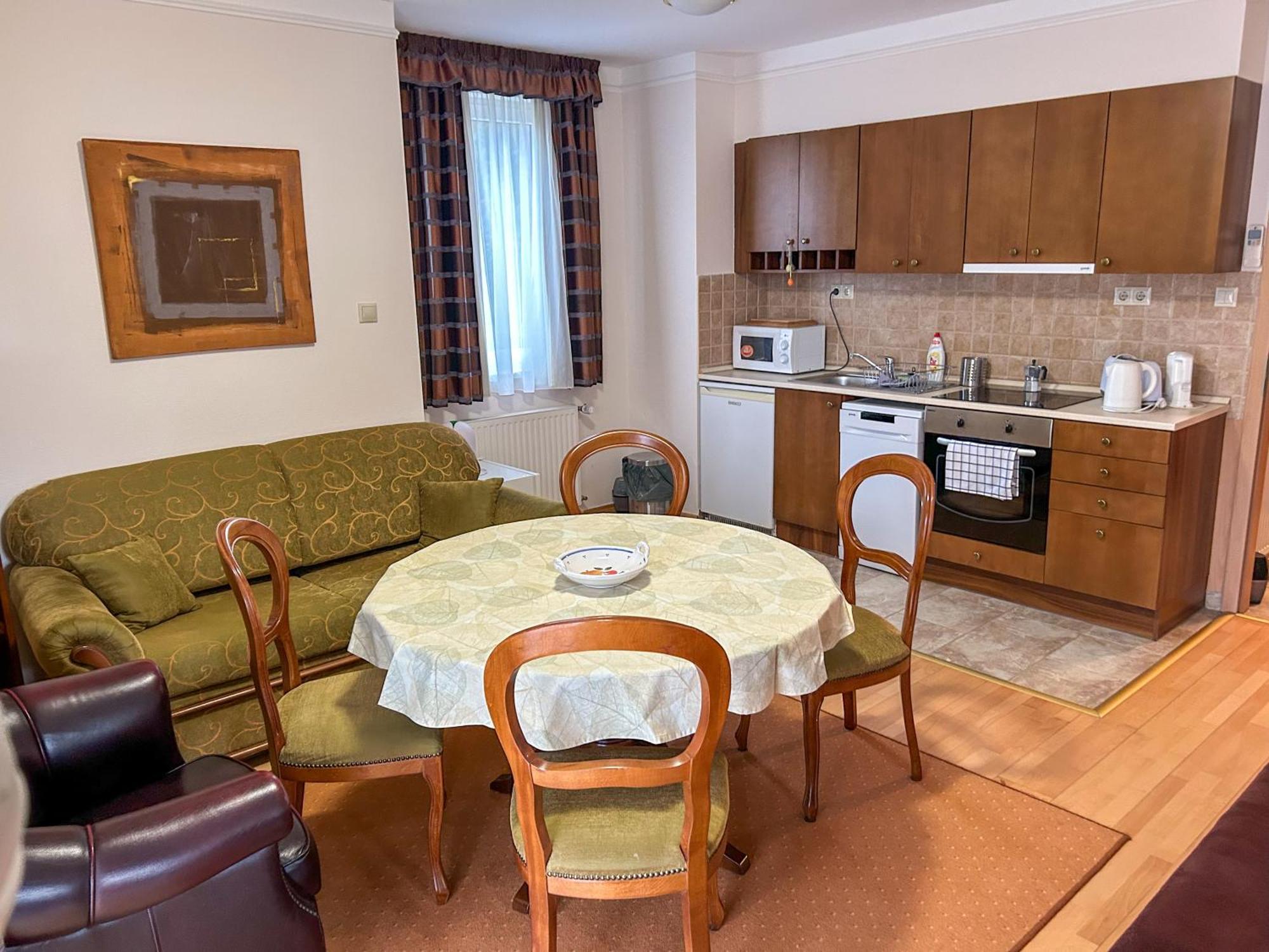 Bernadett Villa Apartman 3 Bük 外观 照片